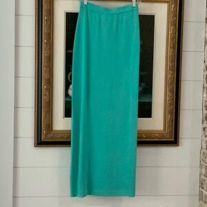 St. John size 4 light mint long knit skirt